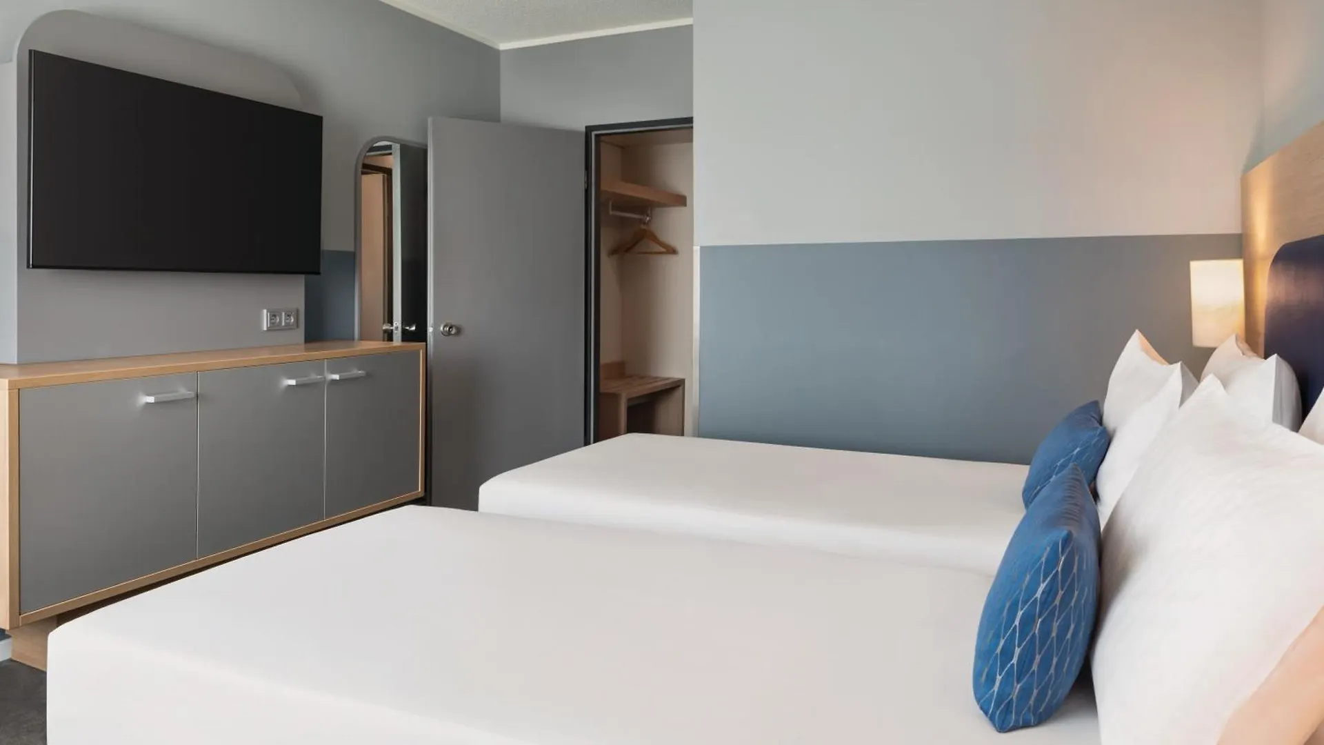 Vienna House Easy By Wyndham Frankfurt Airport Hotel Kelsterbach 4*,