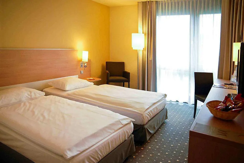 Vienna House Easy By Wyndham Frankfurt Airport Hotel Kelsterbach 4*,